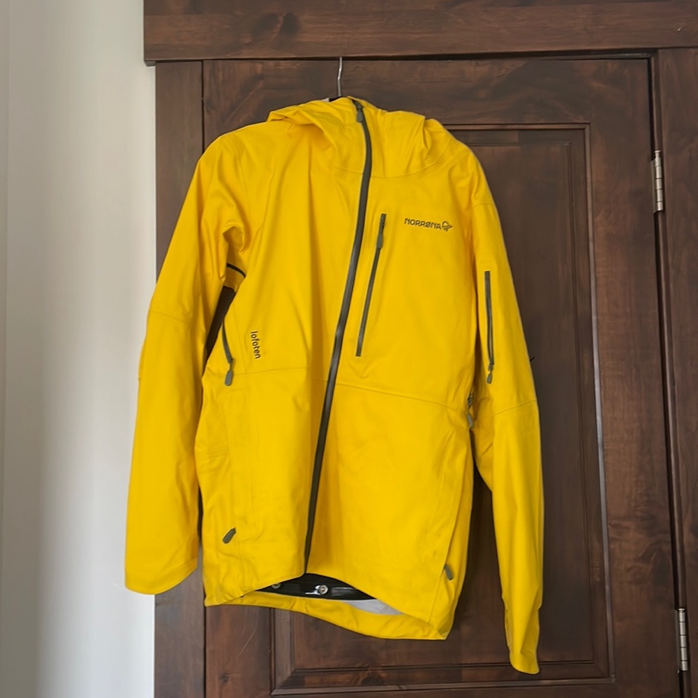 Norrona Lofoten Goretex, size Medium